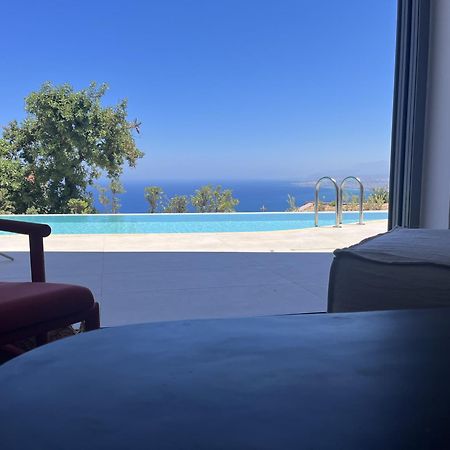 Plethora Luxury Suites Rodhiá المظهر الخارجي الصورة